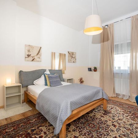 Charmante Privatzimmer In Der Stadt Koblenz  Buitenkant foto